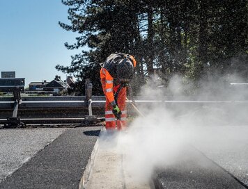 Vervangen bitumineuze voegovergangen A12